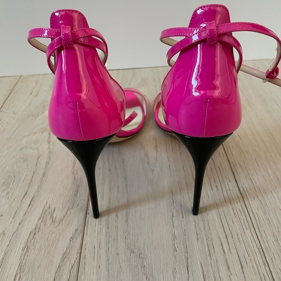 Brand New Brian Atwood Criss-Cross Peep Toe Sandals size 41 - Picture 3 of 6